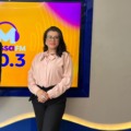 Alessandra Corrêa nos estúdios da Massa FM Dourados - Foto: Raíssa Vitória/Portal RCN67