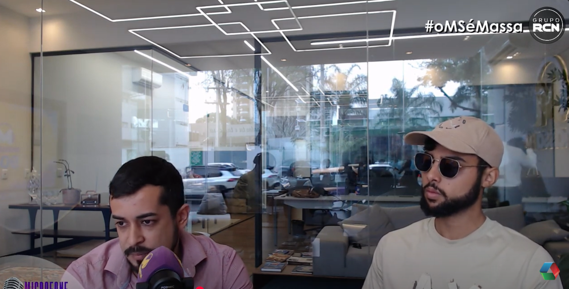 O empresário Willer Jara, proprietário da empresa Annex Vistoria Veicular e Bruno Henrique, organizador do Feirão Show Car. (Reprodução)