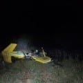 Equipes do Corpo de Bombeiros e Polícia Civil em área de difícil acesso no Pantanal durante perícia de acidente aéreo