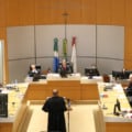 Fachada do Tribunal de Justiça de Mato Grosso do Sul em dia de sessão