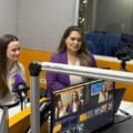 Ana Caroline Mendonça Fagundes, no estúdio da rádio Massa Três Lagoas (Foto: Massa TL)
