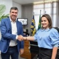 Eduardo Riedel acompanhará a primeira-dama em uma maratona nos EUA, enquanto Adriane Lopes está em evento na Argentina - Foto: Reprodução/Adriane Lopes
