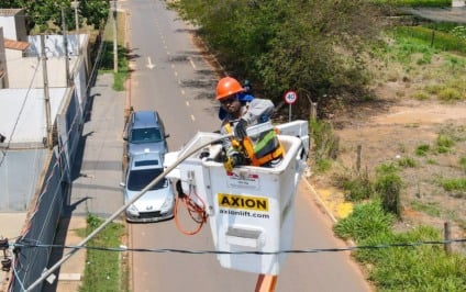 Concessionária executa mais de 1,3 mil serviços de iluminação em 18 dias