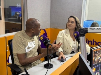Zequinha Barbosa nos estúdios da Massa FM Três Lagoas - Foto: Portal RCN67