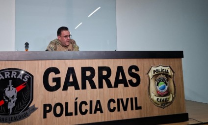 Delegado Roberto Guimarães durante coletivo - Foto: Duda Schindler