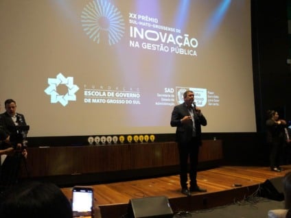 Governador Eduardo Riedel durante abertura da premiação - Foto: Karina Anunciato