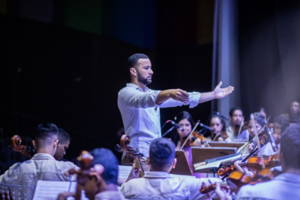 Jose Maikson é o regente da Orquestra Sifonica da Fronteira - Foto: Divulgação