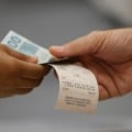 Consumidores foram contemplados com valores acima de R$ 500 ao exigirem CPF na nota durante compras em estabelecimentos da cidade - Foto/Arquivo