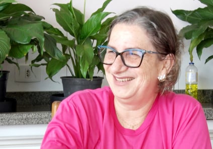 Outubro Rosa: fé e resiliência marcam histórias no combate contra o câncer
