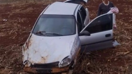 Motorista perdeu o controle da direção / Foto: Reprodução/Jornal da Nova
