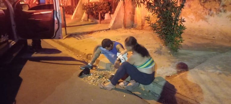 Briga termina com homem ferido a golpes de facão no bairro Ipacaraí