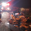 Veículo conduzido por Igor ficou completamente destruído (Foto: Corpo de Bombeiros)