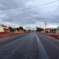 O investimento total no Jardim Guaicurus supera R$ 10 milhões e contempla ruas que aguardavam há anos por melhorias. (Foto: Kátia Kuratone)