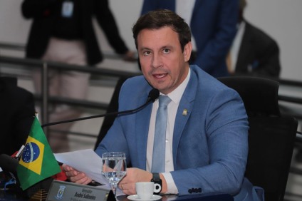 Plenário da Câmara de Campo Grande durante sessão de votação do projeto de esgoto. Plenário da Câmara de Campo Grande durante sessão de votação do projeto de esgoto.