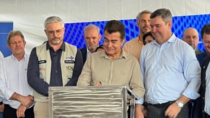 Marçal Filho durante assinatura de ordens de serviço estratégicas em Dourados (Foto: Jhonatan Xavier/ Massa Dds))