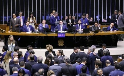 Deputados aprovam o projeto na sessão do dia 1° de outubro (Foto: Reprodução/ Cãmara)