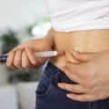 Anvisa alerta para anúncios falsos sobre canetas emagrecedoras