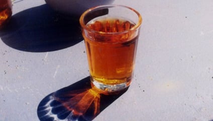 Exames preliminares descartam metanol em jovem que morreu após ingerir bebida alcoólica