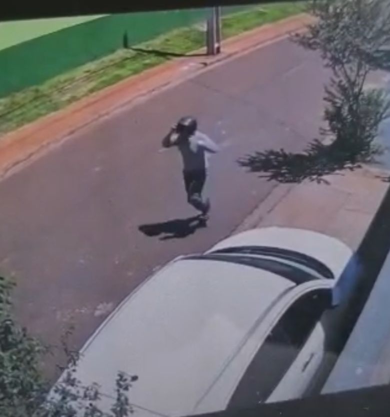 Um homem de 27 anos, de origem venezuelana, foi preso em flagrante pela participação em uma tentativa de homicídio. (Divulgação PCMS) Um homem de 27 anos, de origem venezuelana, foi preso em flagrante pela participação em uma tentativa de homicídio. (Divulgação PCMS)