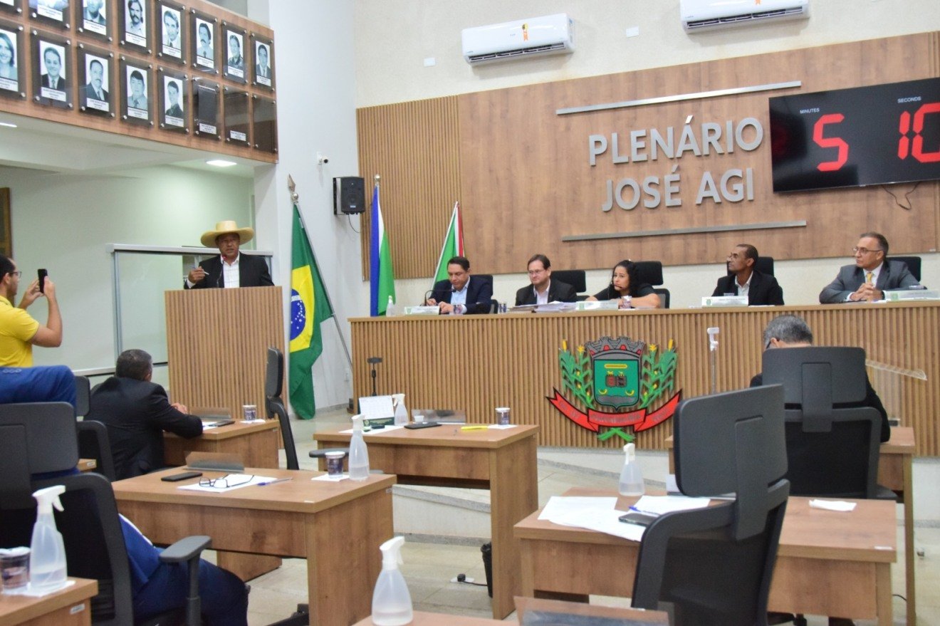 Sessão da Câmara de Paranaíba debateu melhorias em diferentes setores e aprovou novos projetos.