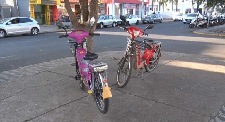 Detran prepara sistema para emplacamento de ciclomotores e bicicletas elétricas Detran prepara sistema para emplacamento de ciclomotores e bicicletas elétricas
