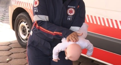 Manobra de desengasgo é atualizada para aumentar eficiência no atendimento de emergências