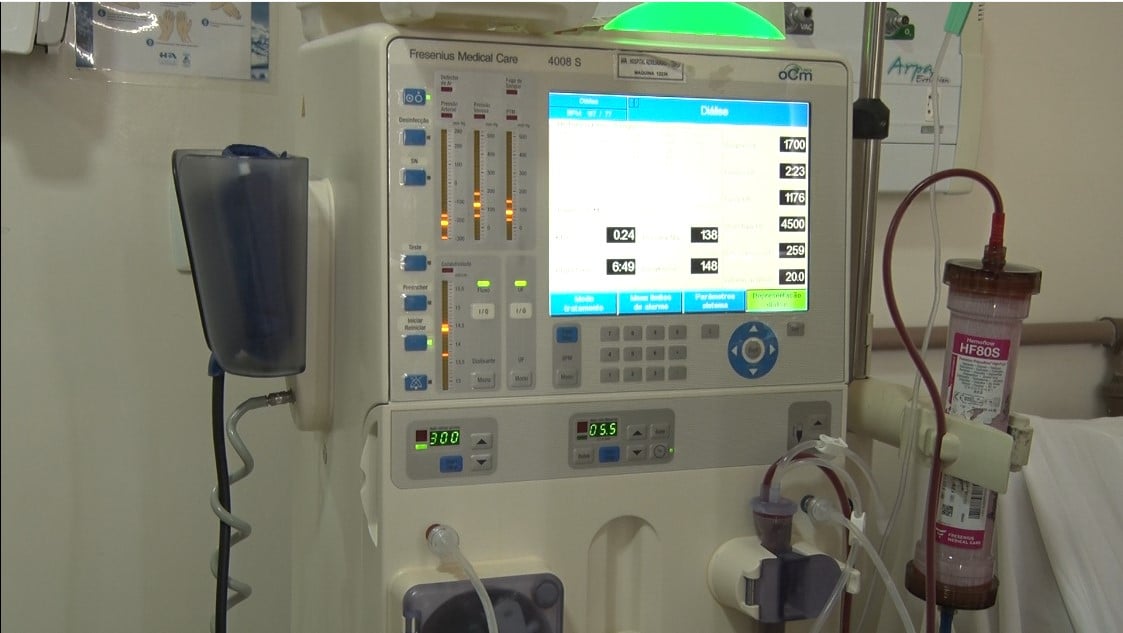 Em 2025, o Hospital Nossa Senhora Auxiliadora já contabilizou cinco transplantes renais, um número que reflete avanços, mas também a necessidade de mais conscientização sobre o diagnóstico precoce e os cuidados com a saúde dos rins. Foto: Reprodução/TVC HD.