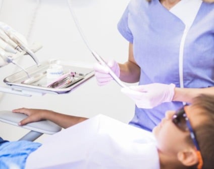 Dentistas da rede municipal decidem no sábado se entram em greve