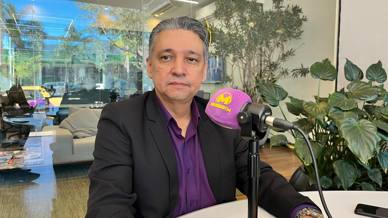 Nesta terça-feira (25), Emerson Melgarejo, diretor executivo, franqueado da empresa Monteo Investimentos, participou do quadro Vitrine de Negócios do programa Microfone Aberto. (Foto: Raíssa Vitória) Nesta terça-feira (25), Emerson Melgarejo, diretor executivo, franqueado da empresa Monteo Investimentos, participou do quadro Vitrine de Negócios do programa Microfone Aberto. (Foto: Raíssa Vitória)