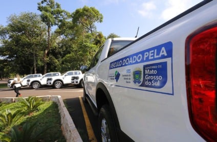 Entrega de veículo fortalece ações de combate à dengue em Três Lagoas
