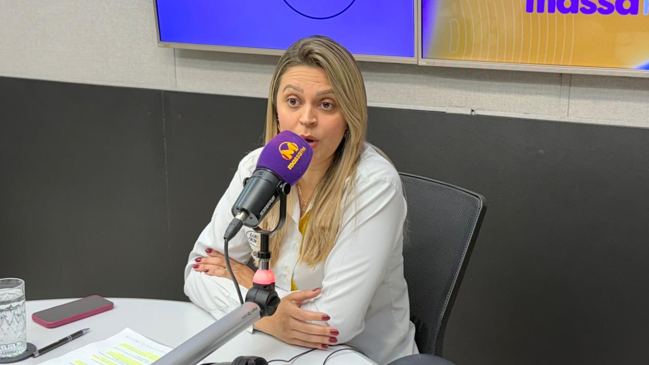 Thaís Pires nos estúdios da Massa FM Campo Grande - Foto: Adriano Hany/Portal RCN67 Thaís Pires nos estúdios da Massa FM Campo Grande - Foto: Adriano Hany/Portal RCN67