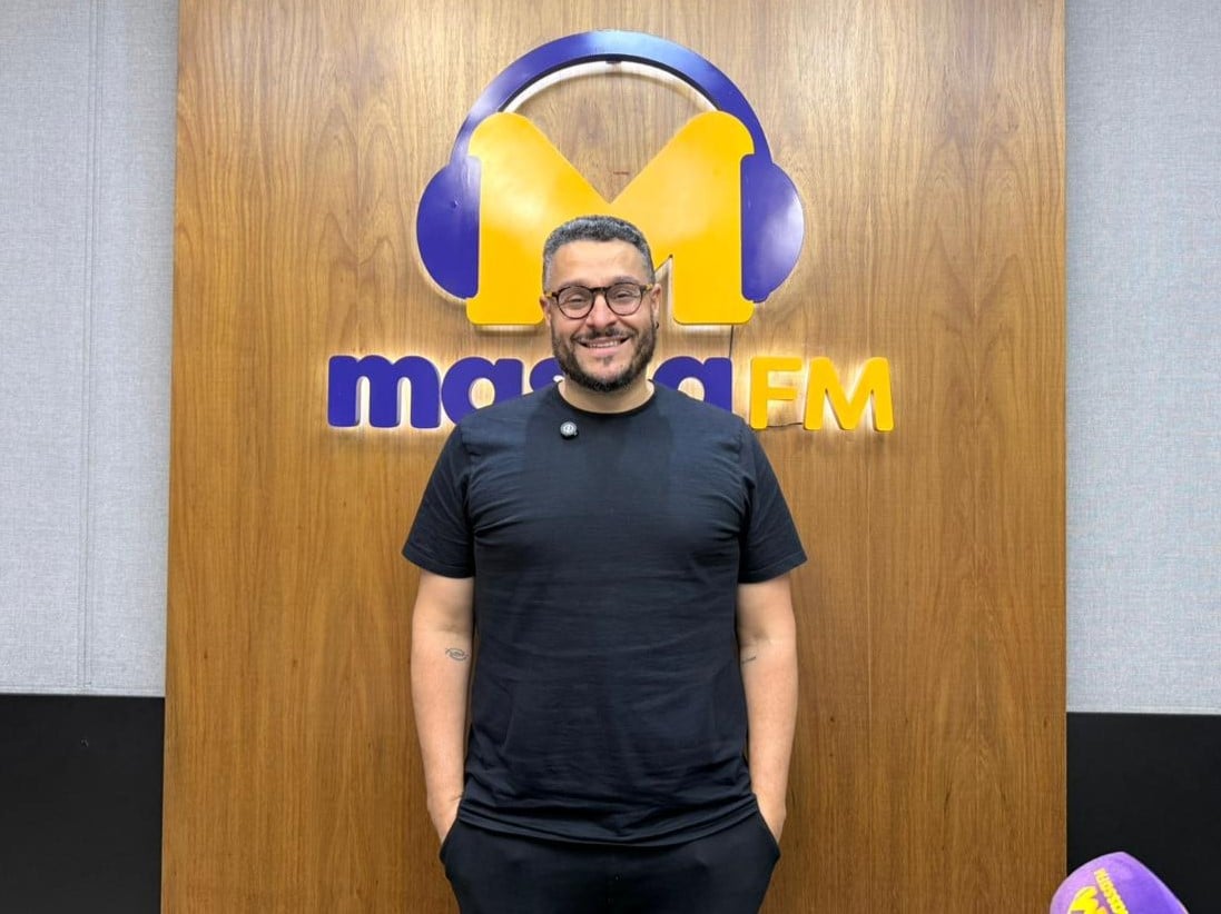 Caetano Tona nos estúdios da Massa FM Campo Grande - Foto: Fernando de Carvalho/Portal RCN67 Caetano Tona nos estúdios da Massa FM Campo Grande - Foto: Fernando de Carvalho/Portal RCN67