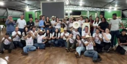 Voluntários no 25º Leilão Direito de Viver que arrecadou recursos para o Hospital de Amor de Barretos e contou com ampla participação da comunidade paranaibense.