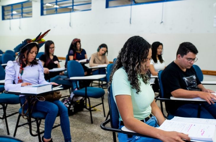 Estudantes convocados devem validar documentos e assinar termo de concessão em dezembro - Reprodução/Sead