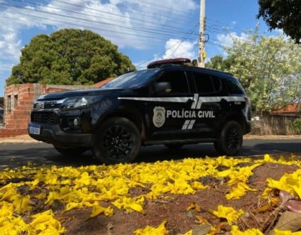 Polícia Civil cumpriu o mandado de prisão preventiva na cidade de Paranaíba; suspeito é investigado por importunação sexual contra quatro vítimas durante show gospel.