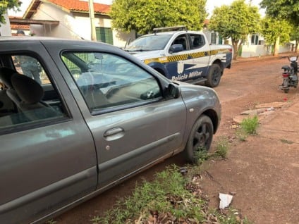 Polícia Militar apreende veículo abandonado e suposto dono foge ao ser questionado em Três Lagoas