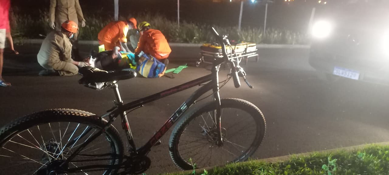 Vítima foi socorrida pelo Corpo de Bombeiros: Alfredo Neto/RCN67