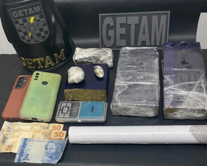 Getam prende dupla e apreende mais de 1,6 kg de maconha durante ação no Vila Piloto