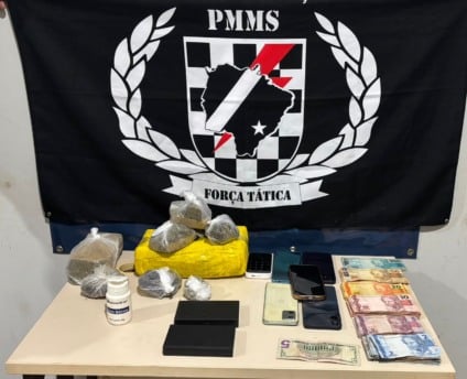 Força Tática prende mulher com drogas dentro da mochila no bairro São João