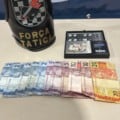 Força Tática apreende adolescente por tráfico de drogas no bairro Santa Luzia