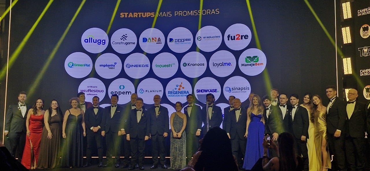 Equipe da Ei Soluções Inteligentes celebra o 1º lugar na categoria GovTech do Ranking 100 Open Startups - Foto: Divulgação