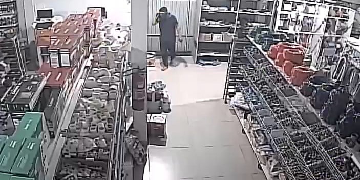 Homem furtou três estabelecimentos em menos de 24 horas - Foto: Divulgação/PCMS