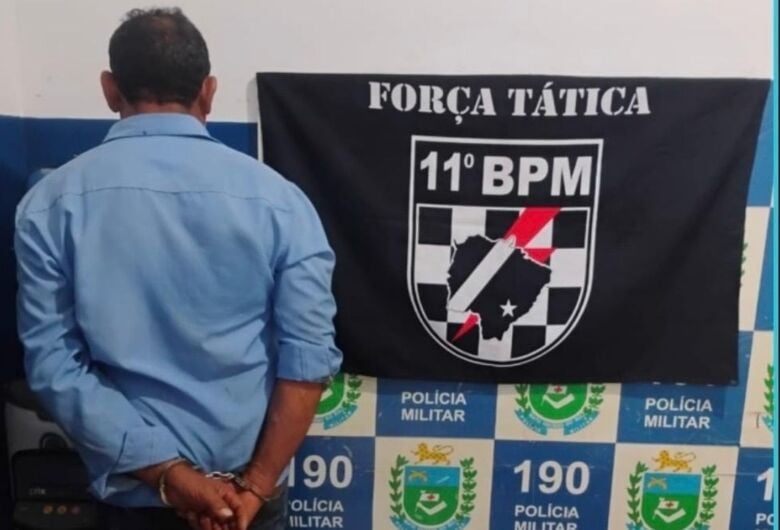 O suspeito usava tornozeleira eletrônica e possui passagens por tráfico de drogas. Ele foi encaminhado à 1ª Delegacia de Polícia Civil de Jardim, onde será ouvido e permanecerá preso à disposição da Justiça. (Foto: Jardim MS News)