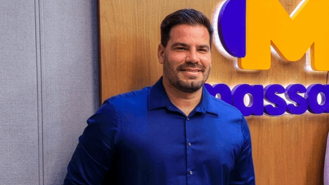 Capitão Contar durante entrevista em que comenta a volta ao PL, a convivência com Reinaldo Azambuja e os planos para disputar o Senado em 2026. Foto: Adriano Hany