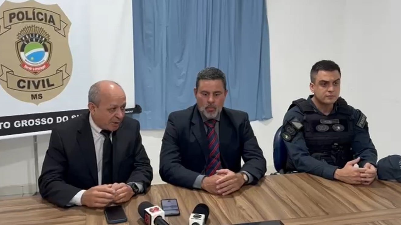 Coletiva de imprensa em Rochedo (Foto: Reprodução/ Captura de Tela)