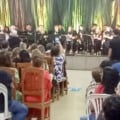 As três orquestras de flauta doce encantaram o público de Paranaíba com repertório variado, unindo folclore e música clássica em uma noite inesquecível.