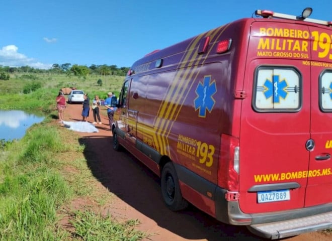 Dois adolescentes morreram afogados na tarde desta segunda-feira (24) em uma represa localizada na Aldeia Te’Yikuê, em Caarapó.  (Foto: Reprodução/Caarapó News)