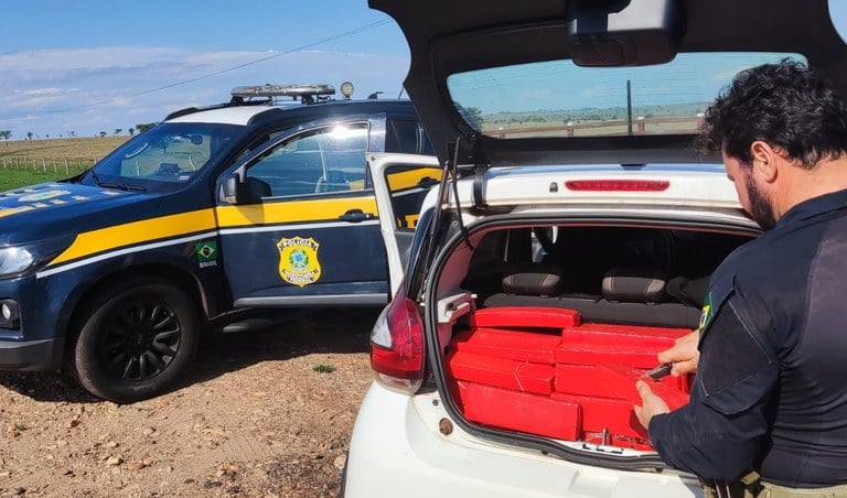 Maconha apreendida em Bataguassu - Foto: Divulgação/PRF Maconha apreendida em Bataguassu - Foto: Divulgação/PRF