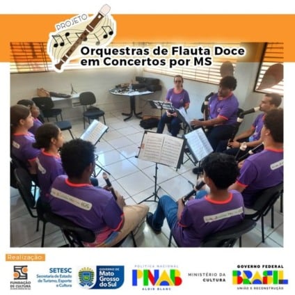 Músicos das orquestras de flauta doce se apresentam em Paranaíba pelo projeto “Orquestras de Flauta Doce em Concerto por MS”, promovendo integração cultural e valorização da música instrumental