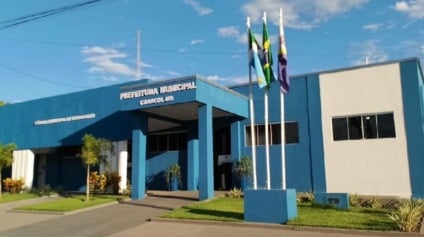 Cidade oferece vagas para níveis fundamental, médio e superior, com salários que chegam a R$ 4,9 mil - Foto: Reprodução/Prefeitura de CG